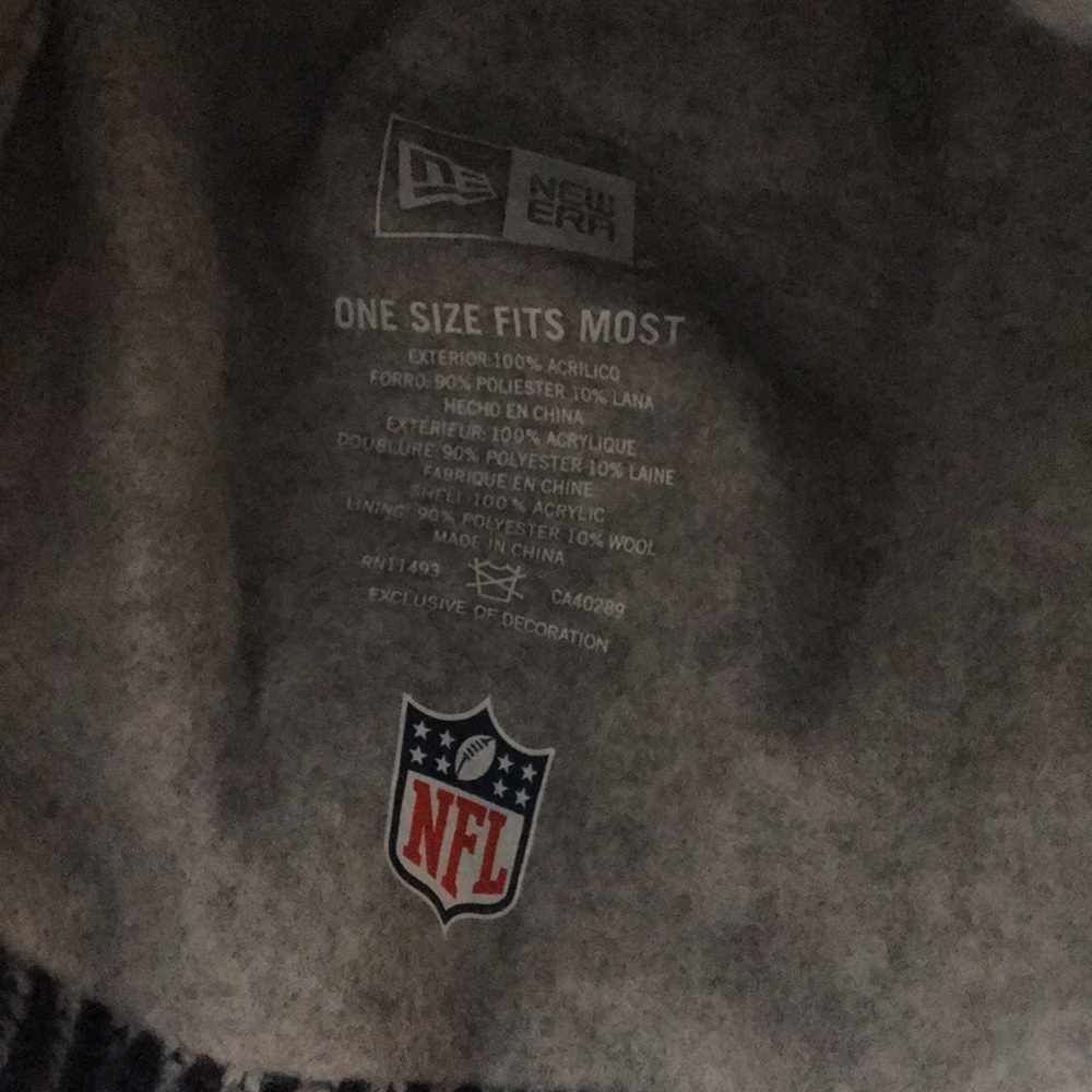 NWT ... Dallas Cowboys warm ski cap ๐ฅ. Bundle it - Picture 5 of 8